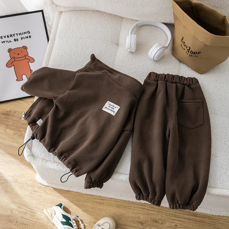 חליפת בייסיק פרימיום