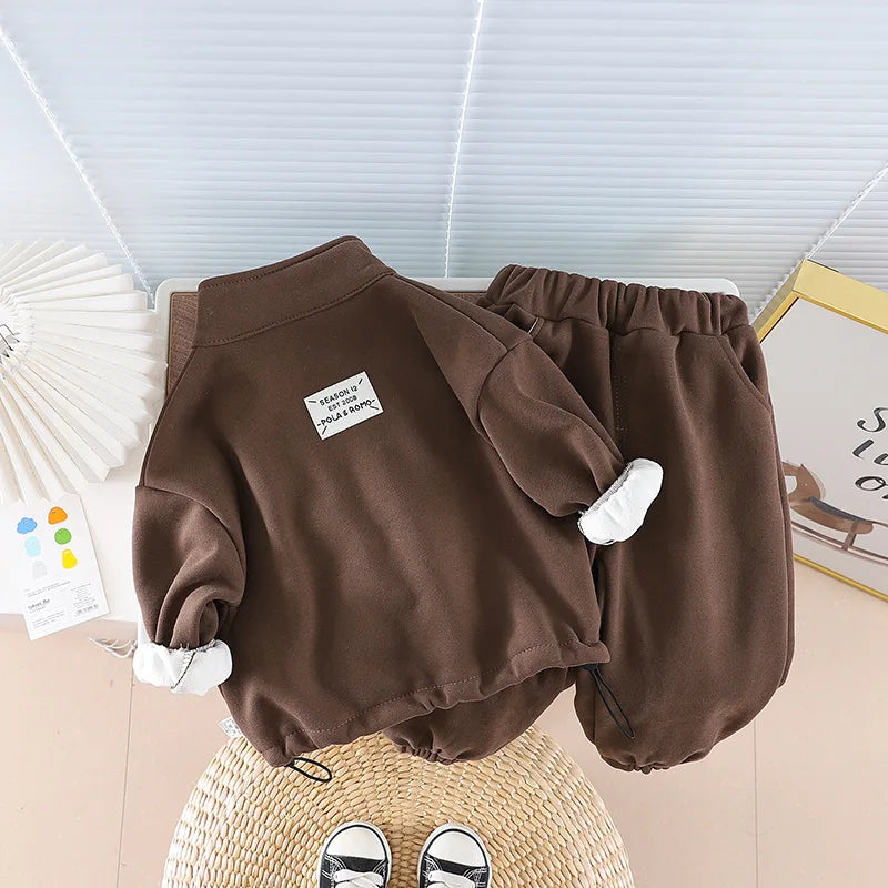 חליפת בייסיק פרימיום