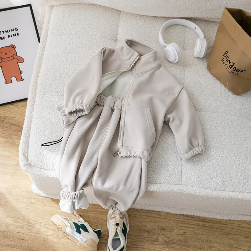 חליפת בייסיק פרימיום