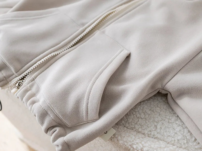 חליפת בייסיק פרימיום